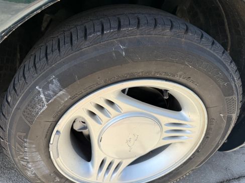 Used 1995 Ford Mustang Convertible image 13