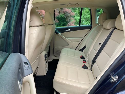 Used 2016 Volkswagen Tiguan SE AWD/4WD image 13