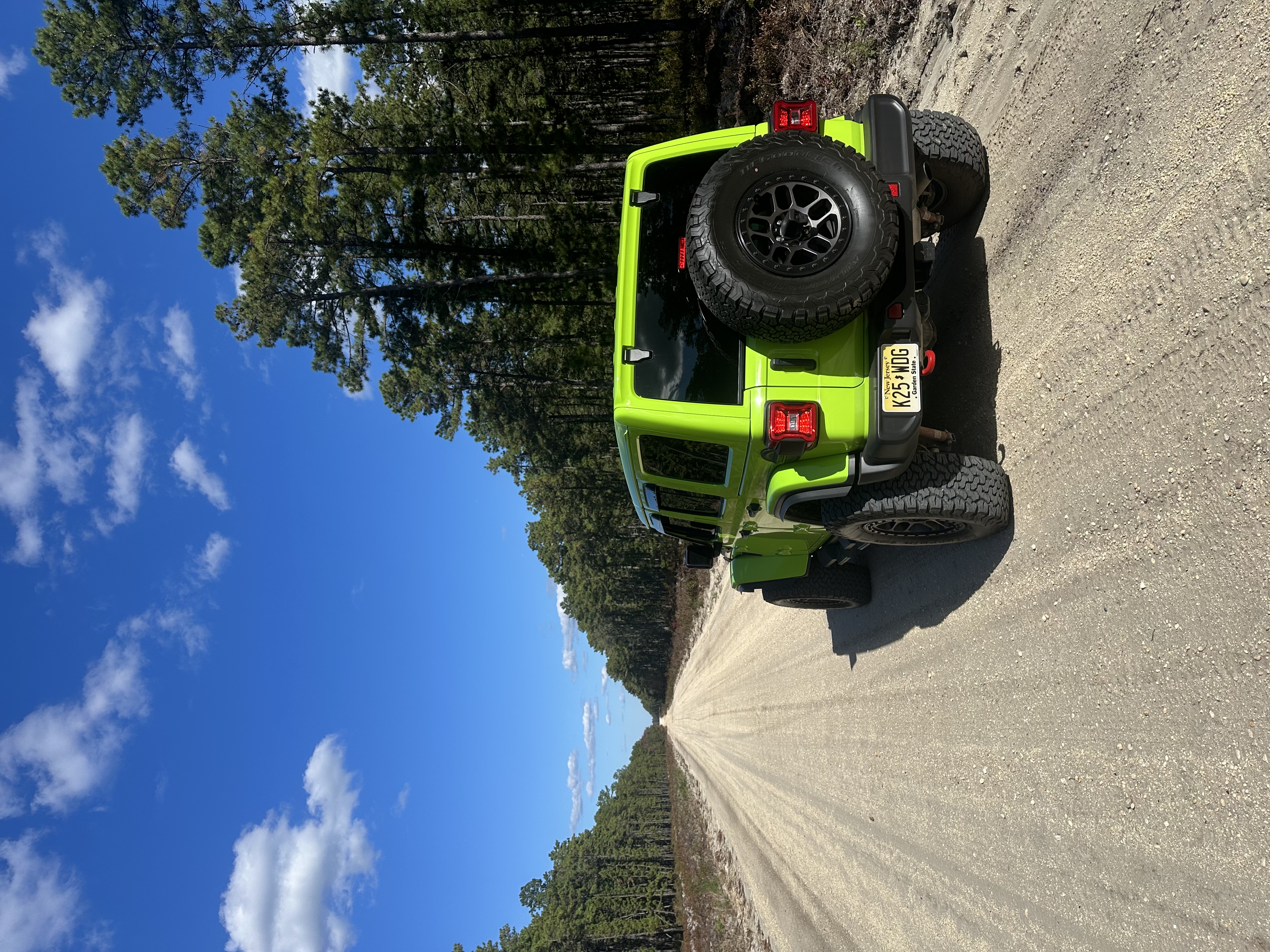 Used 2021 Jeep Wrangler Unlimited Rubicon w/ Xtreme Recon 35" Tire Package AWD/4WD image 19