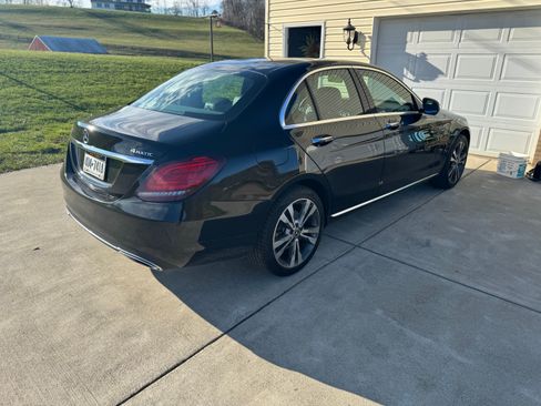 Used 2021 Mercedes-Benz C 300 4MATIC Sedan image 4