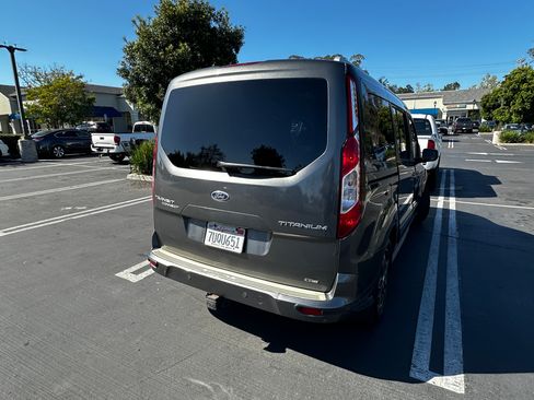 Used 2016 Ford Transit Connect Titanium image 4