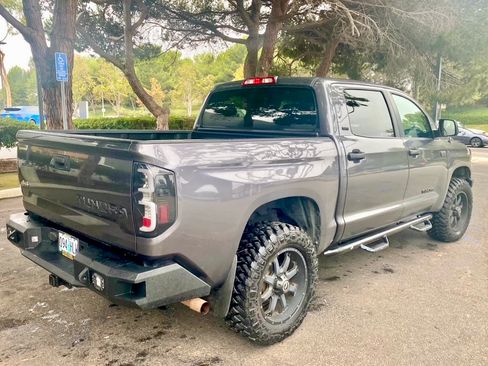 Used 2015 Toyota Tundra SR5 w/ SR5 Upgrade Package image 2