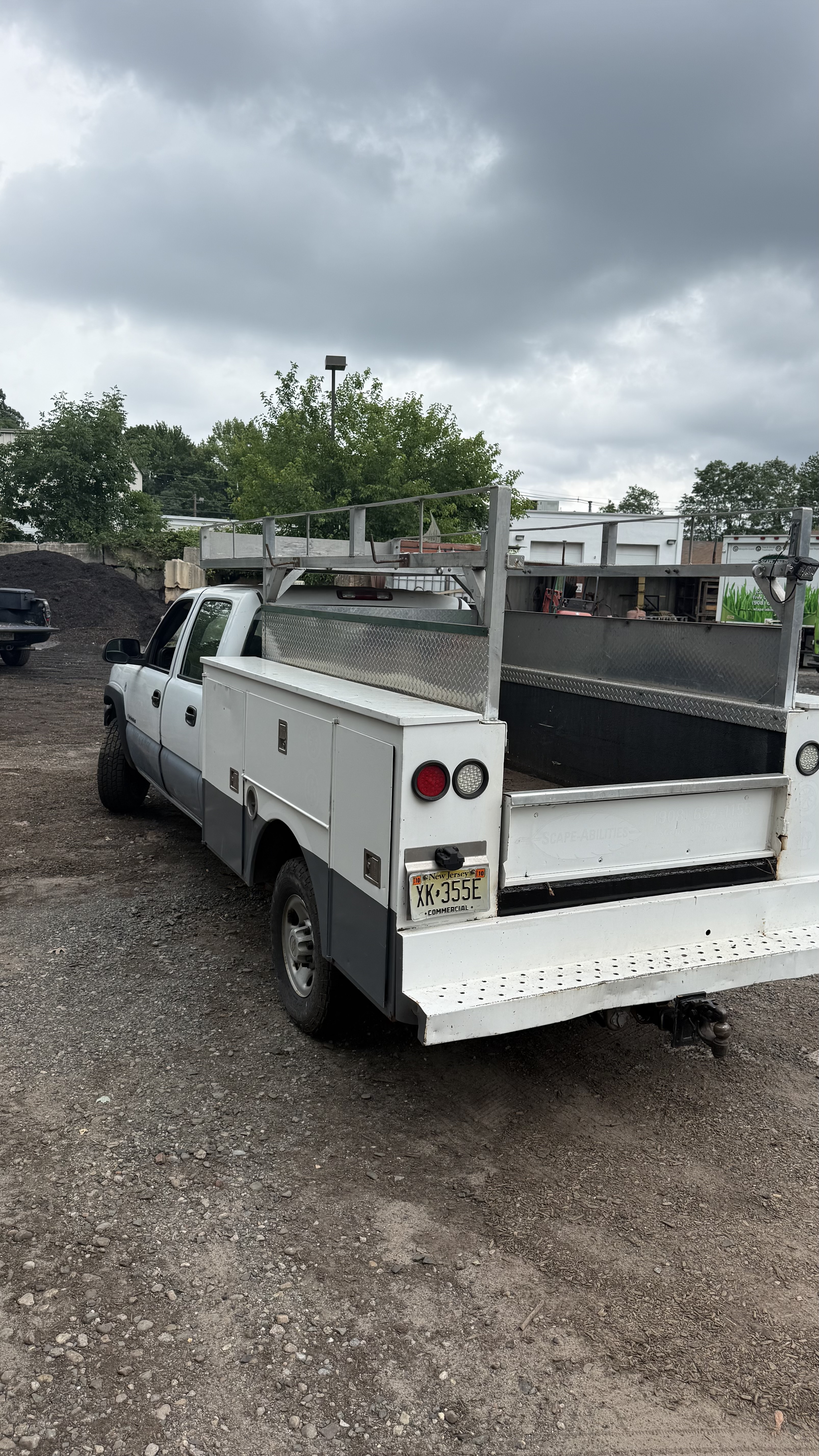 Used 2004 Chevrolet Silverado 2500 W/T AWD/4WD image 9