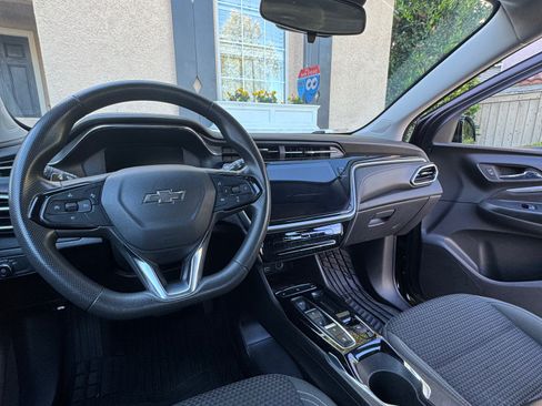 Used 2023 Chevrolet Bolt EUV LT w/ Driver Confidence Package FWD image 5