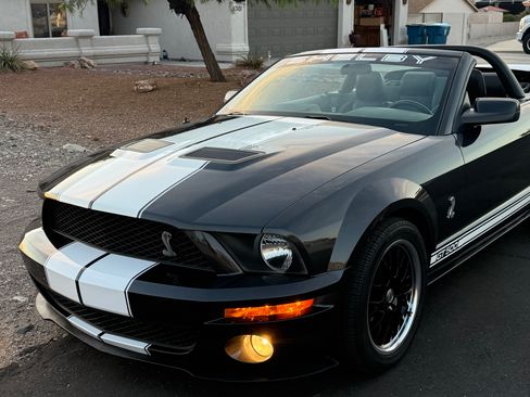 Used 2009 Ford Mustang Shelby GT500 RWD image 4