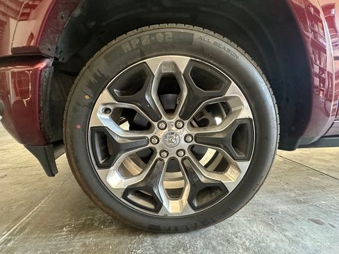 Used 2020 RAM 1500 Limited image 11