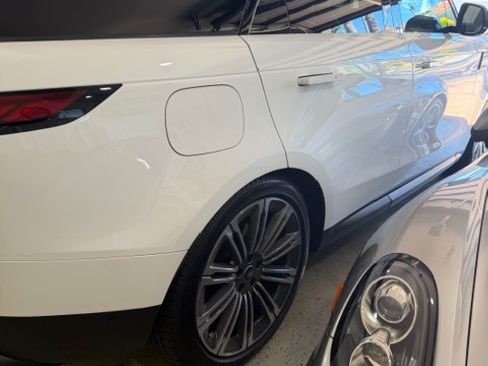 Used 2024 Land Rover Range Rover Sport SE image 10