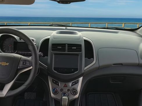 Used 2016 Chevrolet Sonic LT image 12