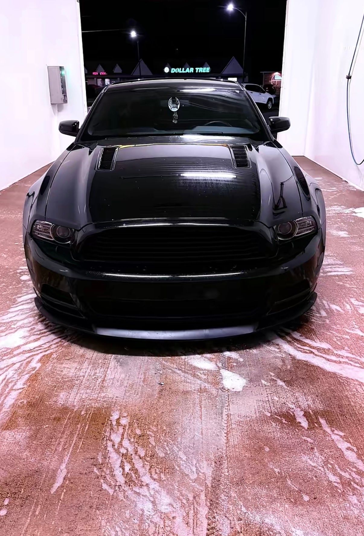 Used 2014 Ford Mustang GT Premium RWD image 5