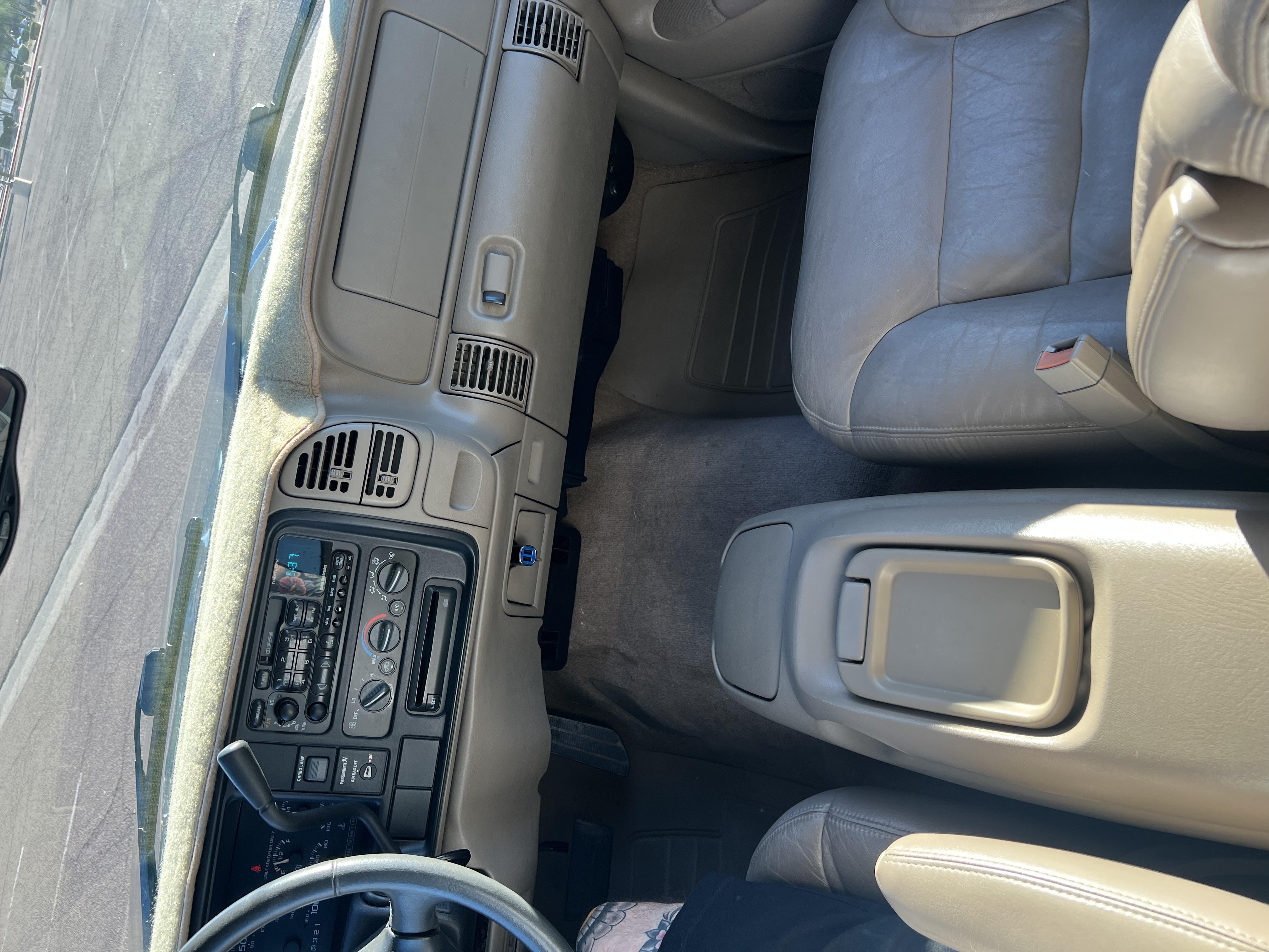 Used 1998 GMC Sierra 1500 2WD Extended Cab w/ Imagemax Pkg image 12