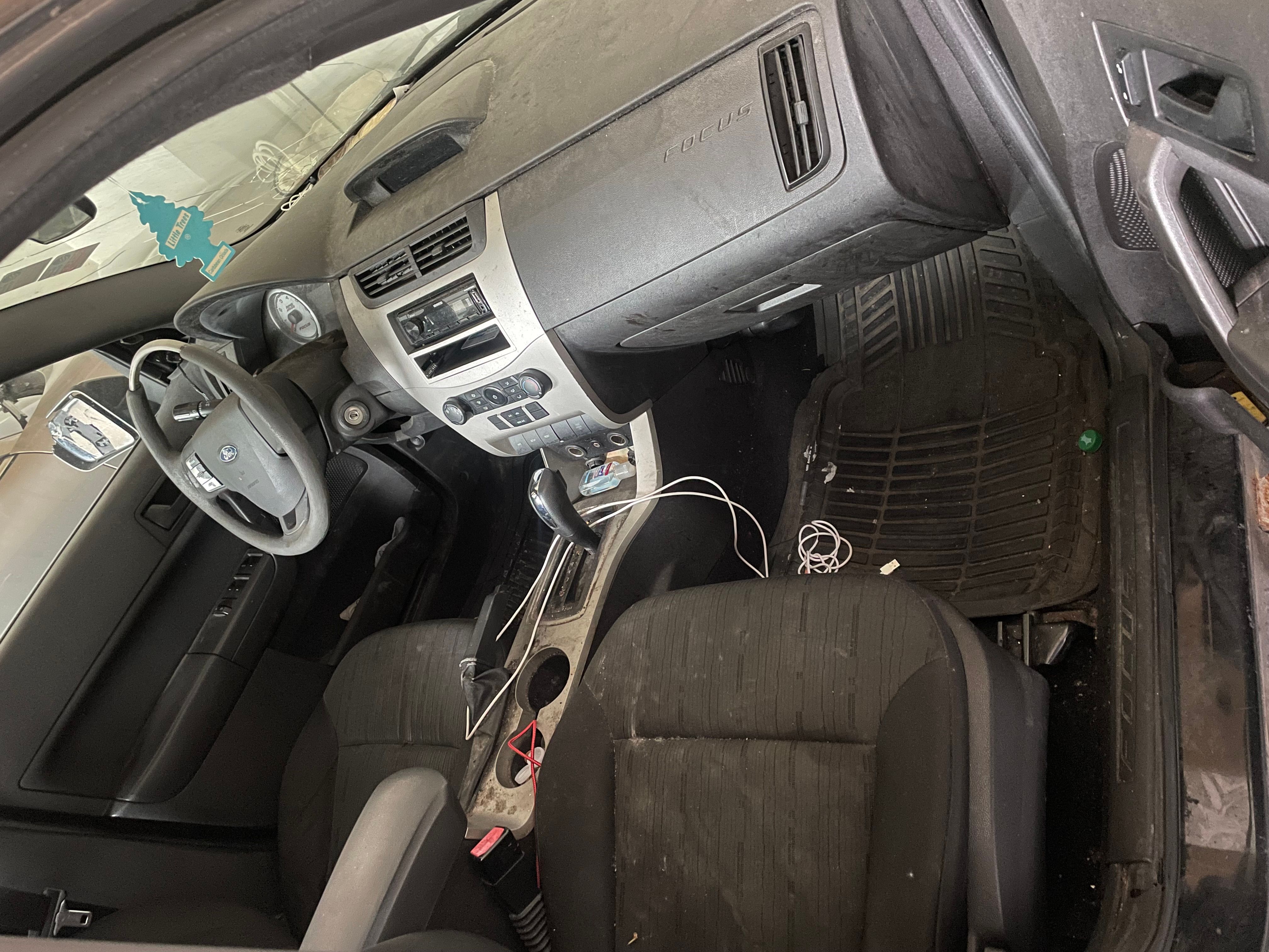 Used 2009 Ford Focus SE FWD image 8