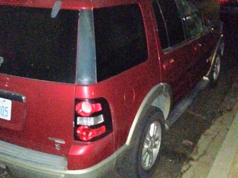 Used 2006 Ford Explorer Eddie Bauer image 14