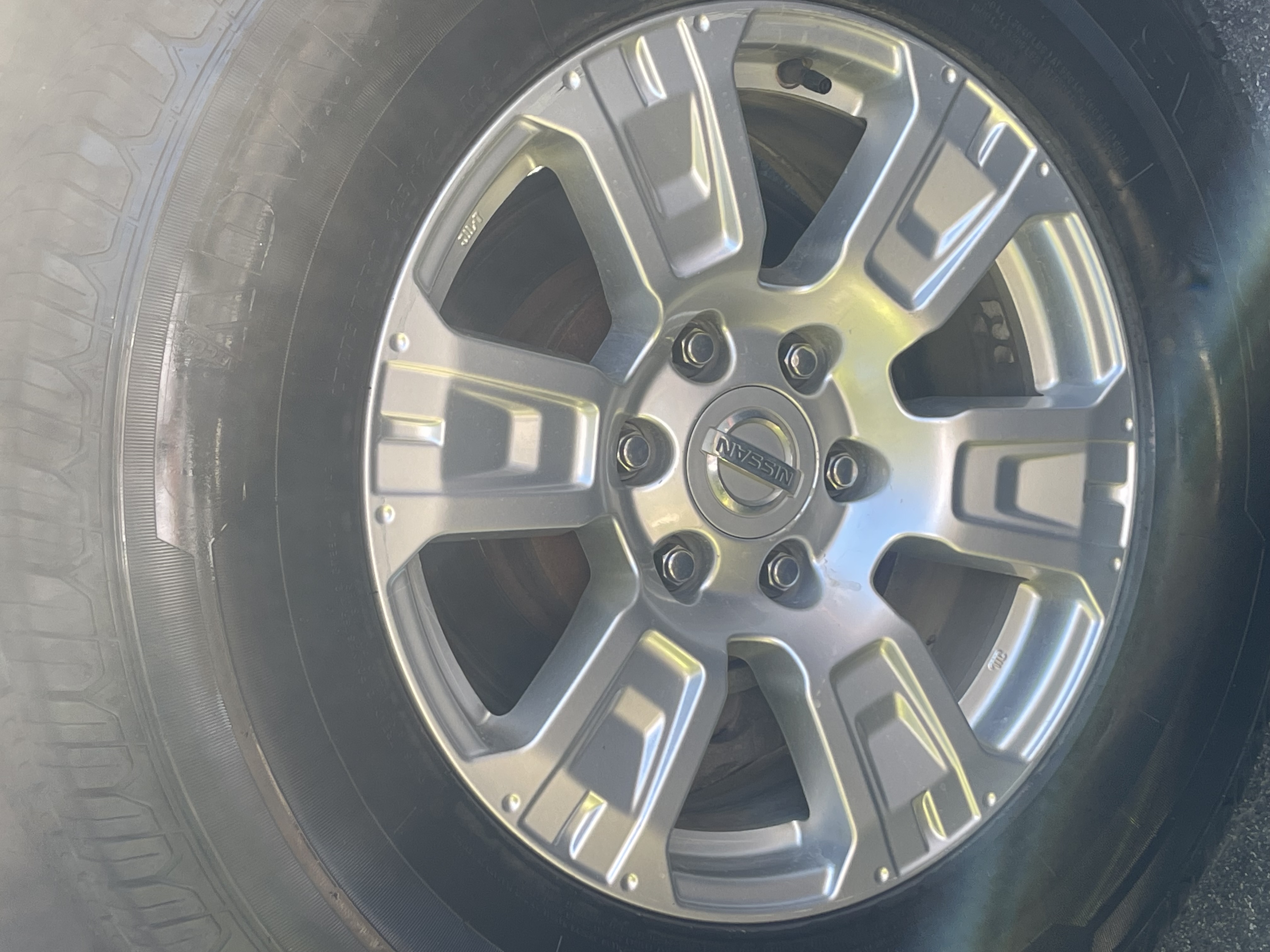 Used 2017 Nissan Titan S AWD/4WD image 4