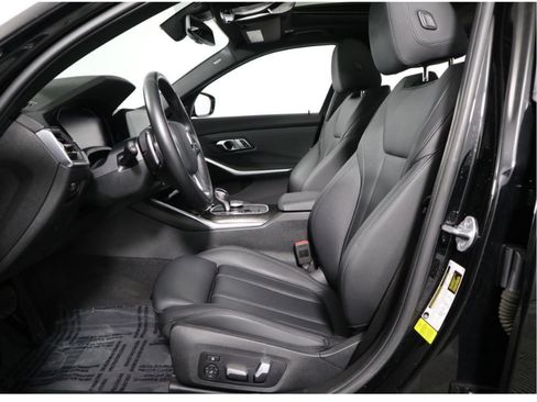 Used 2020 BMW 330i Sedan w/ Premium Package image 10