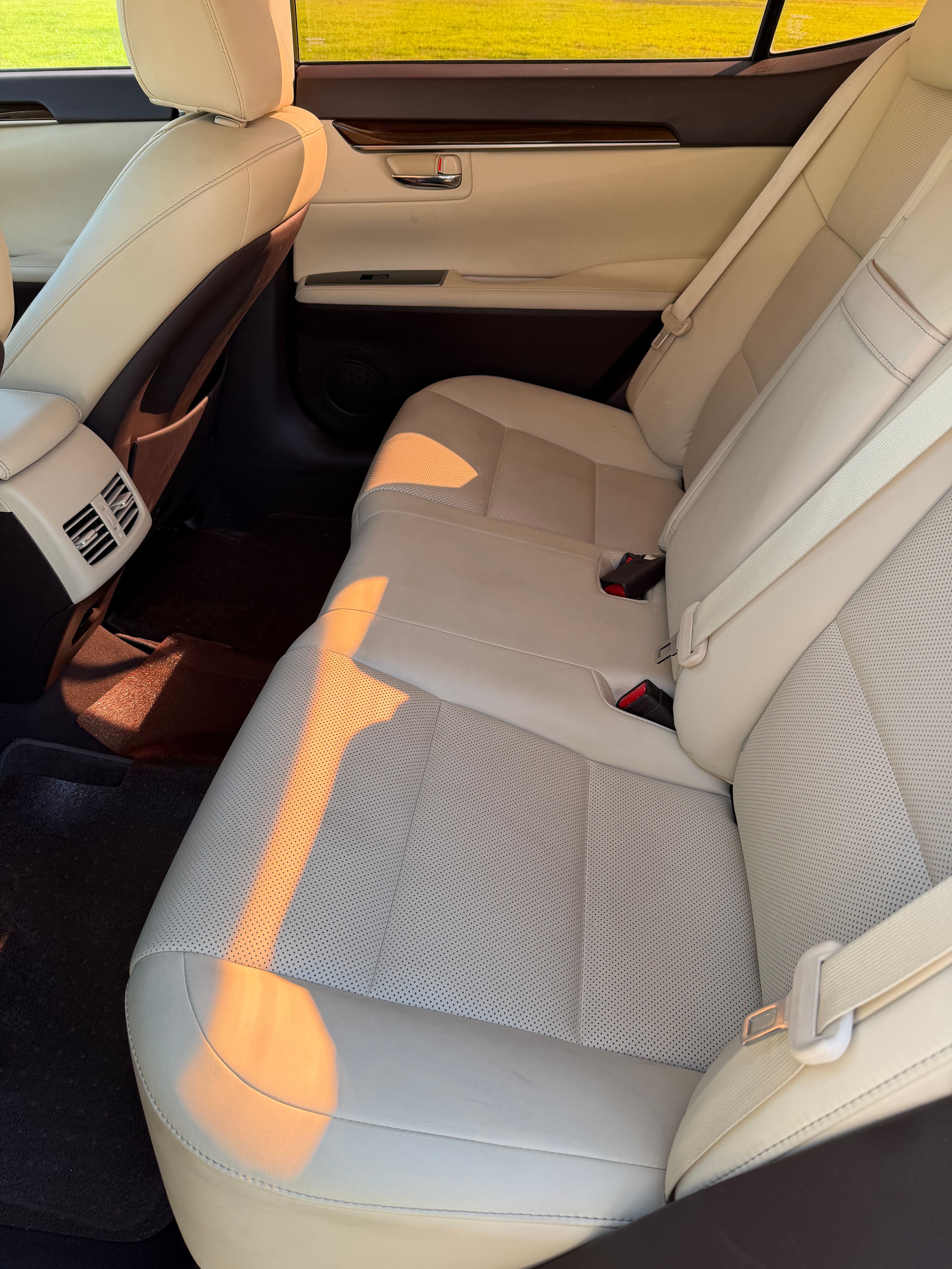 Used 2017 Lexus ES 350 w/ Premium Package FWD image 14
