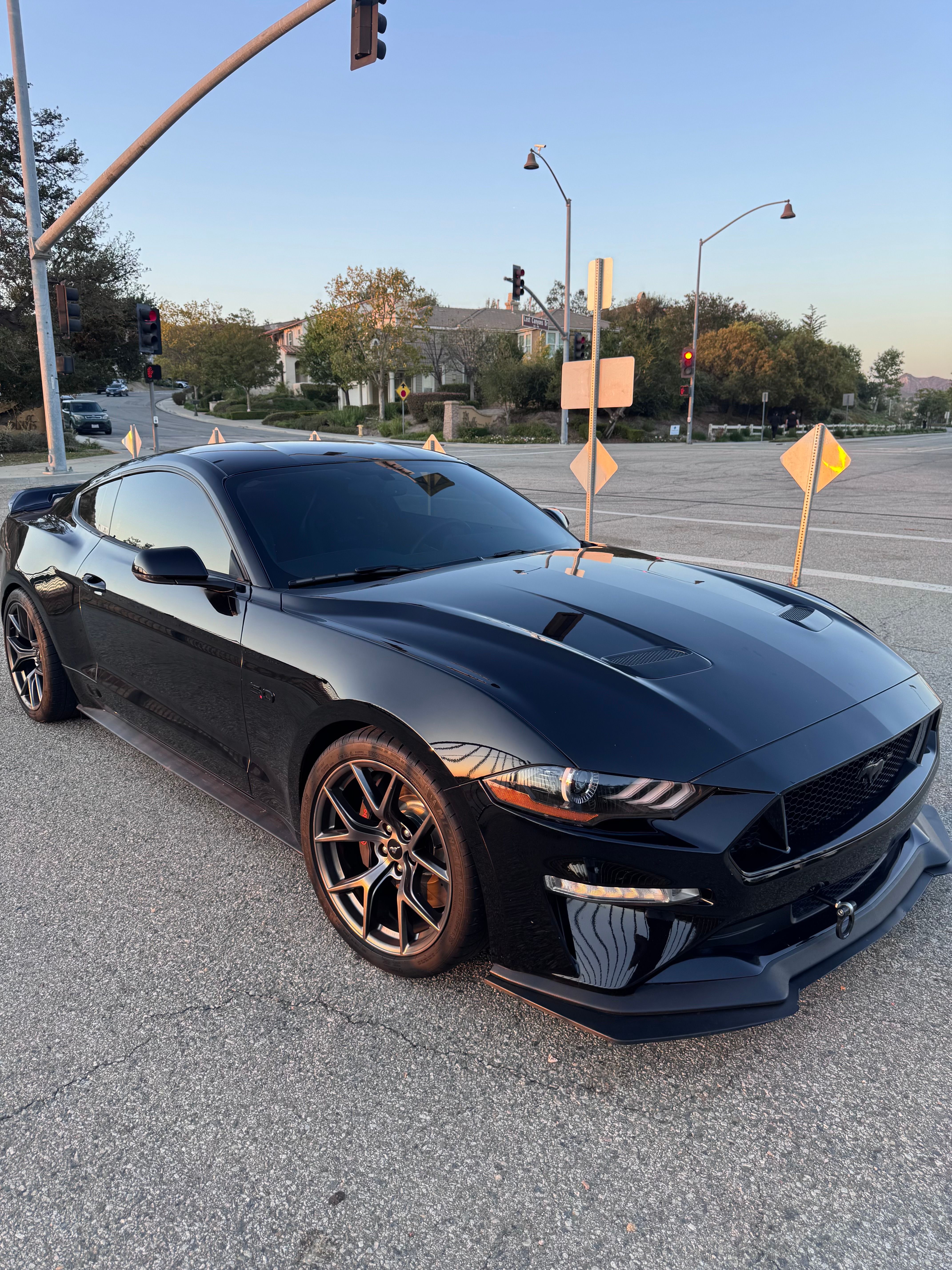 Used 2019 Ford Mustang GT Premium w/ Performance Package - Level 2 RWD image 1