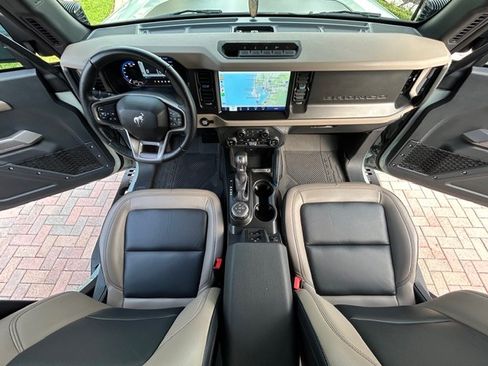 Used 2023 Ford Bronco Wildtrak image 20