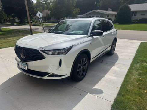 Used 2023 Acura MDX A-Spec AWD/4WD image 2
