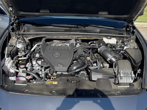 Used 2025 Toyota Crown Platinum AWD/4WD image 11