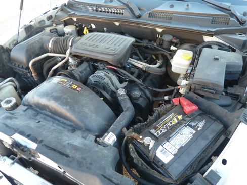 Used 2011 Dodge Dakota ST image 23