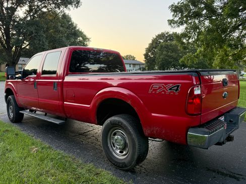 Used 2014 Ford F250 XL w/ Power Equipment Group AWD/4WD image 4