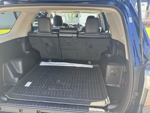 Used 2019 Toyota 4Runner SR5 Premium AWD/4WD image 11