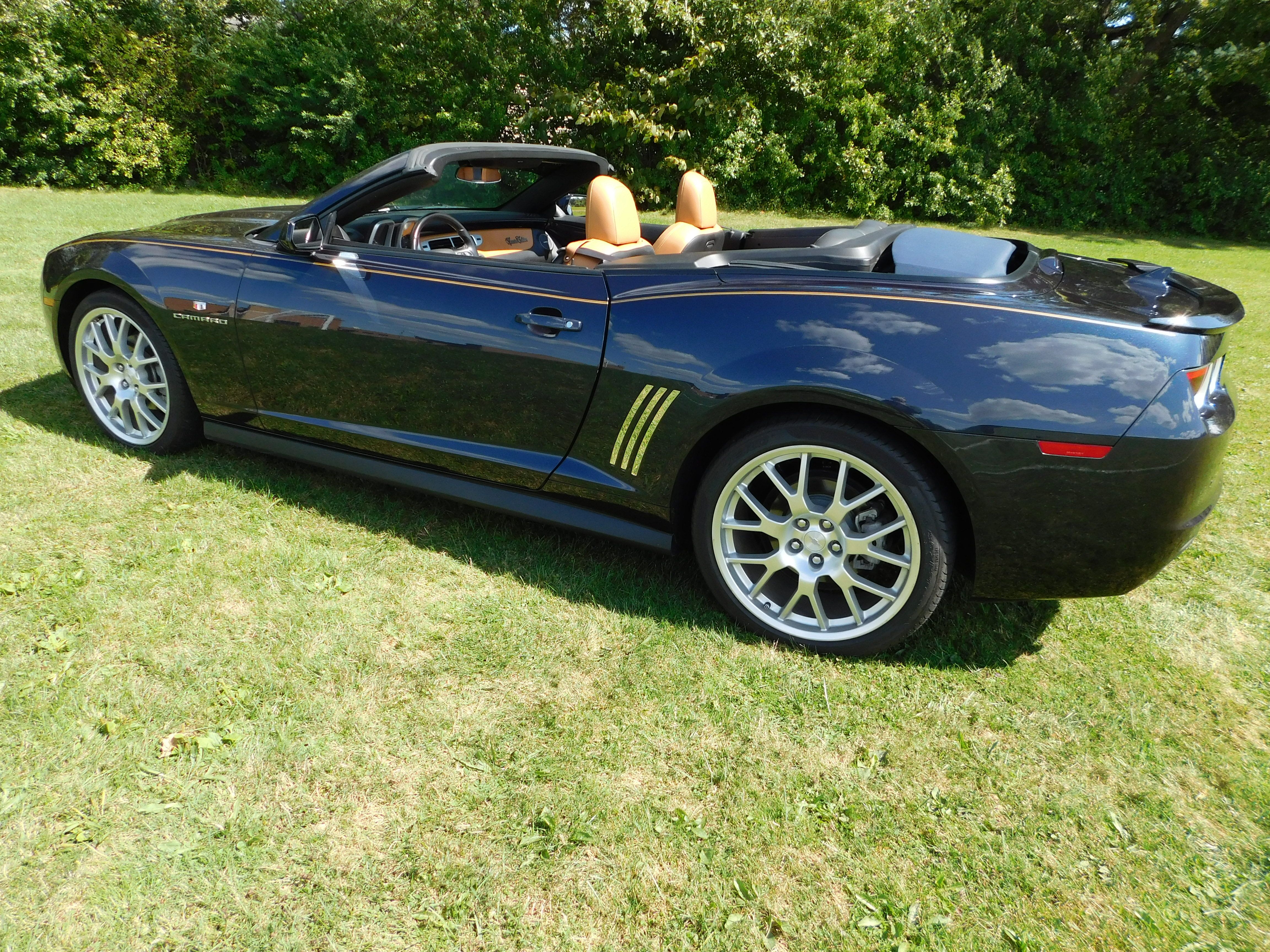 Used 2013 Chevrolet Camaro LT w/ Dusk Special Edition RWD image 1