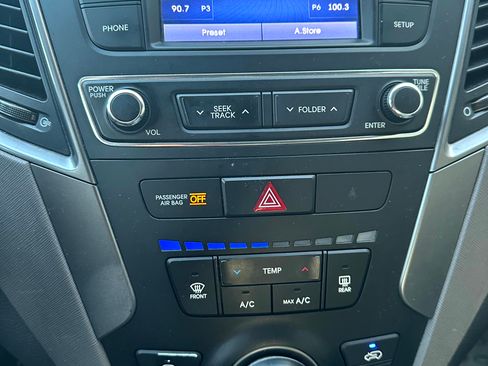 Used 2018 Hyundai Santa Fe Sport image 11