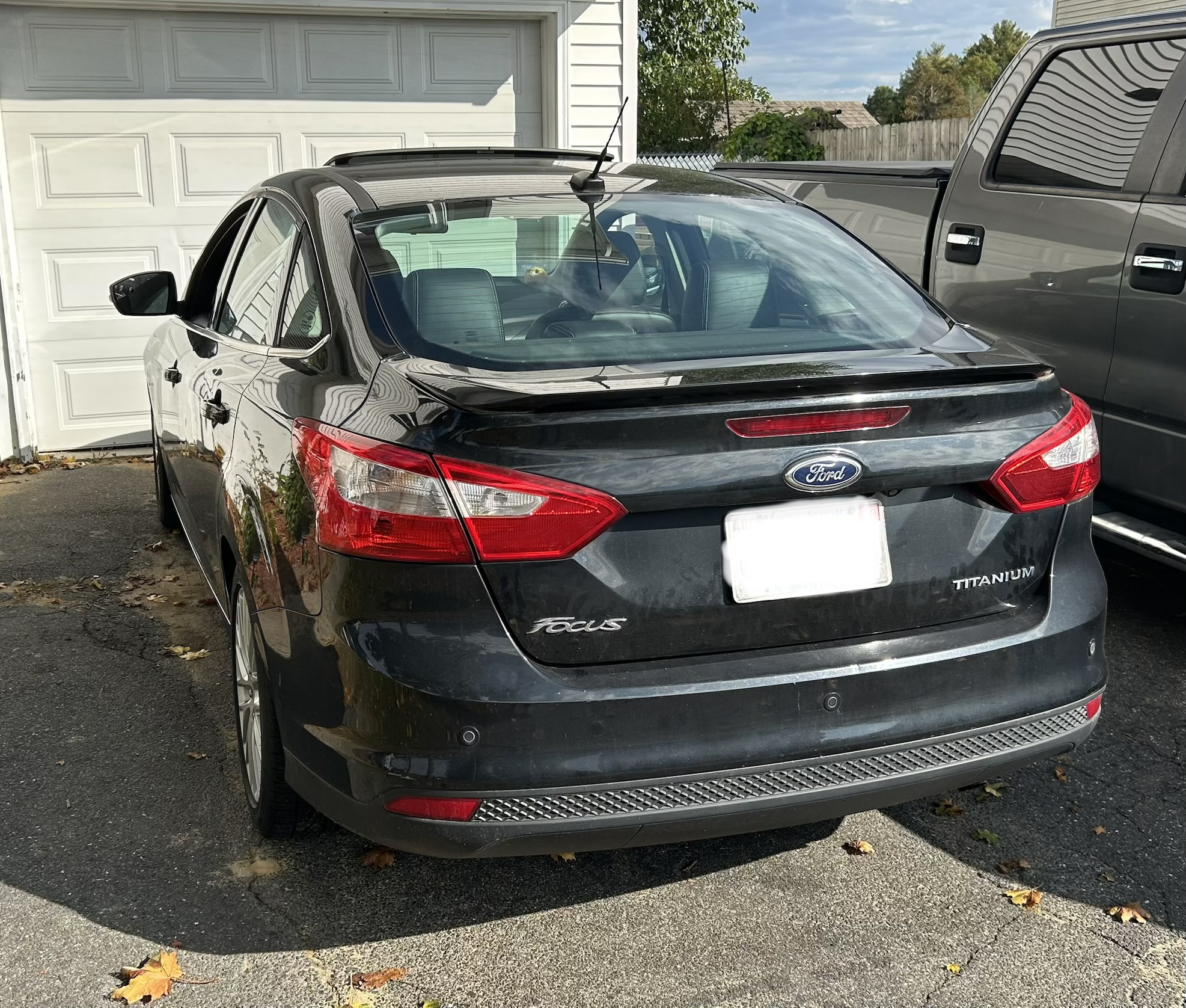 Used 2014 Ford Focus Titanium FWD image 5