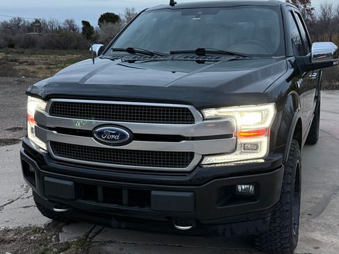 Used 2019 Ford F150 Platinum w/ Equipment Group 701A Luxury image 4