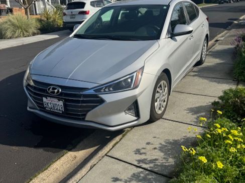 Used 2019 Hyundai Elantra SE w/ Cargo Package image 13