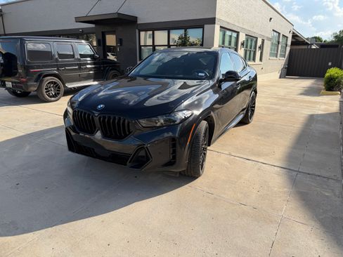 Used 2024 BMW X6 xDrive40i w/ Premium Package image 1