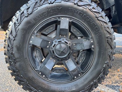 Used 2012 Ford F150 FX4 w/ FX Luxury Pkg image 23