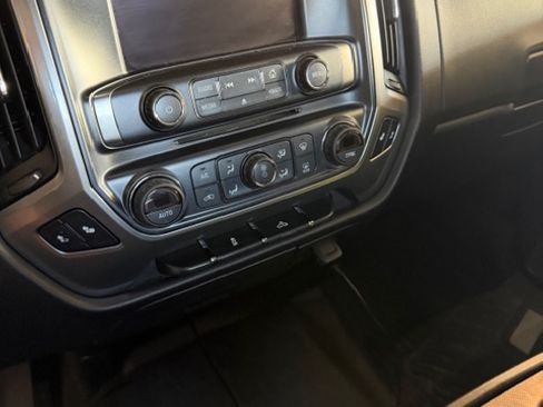 Used 2017 Chevrolet Silverado 1500 LT w/ All Star Edition image 10