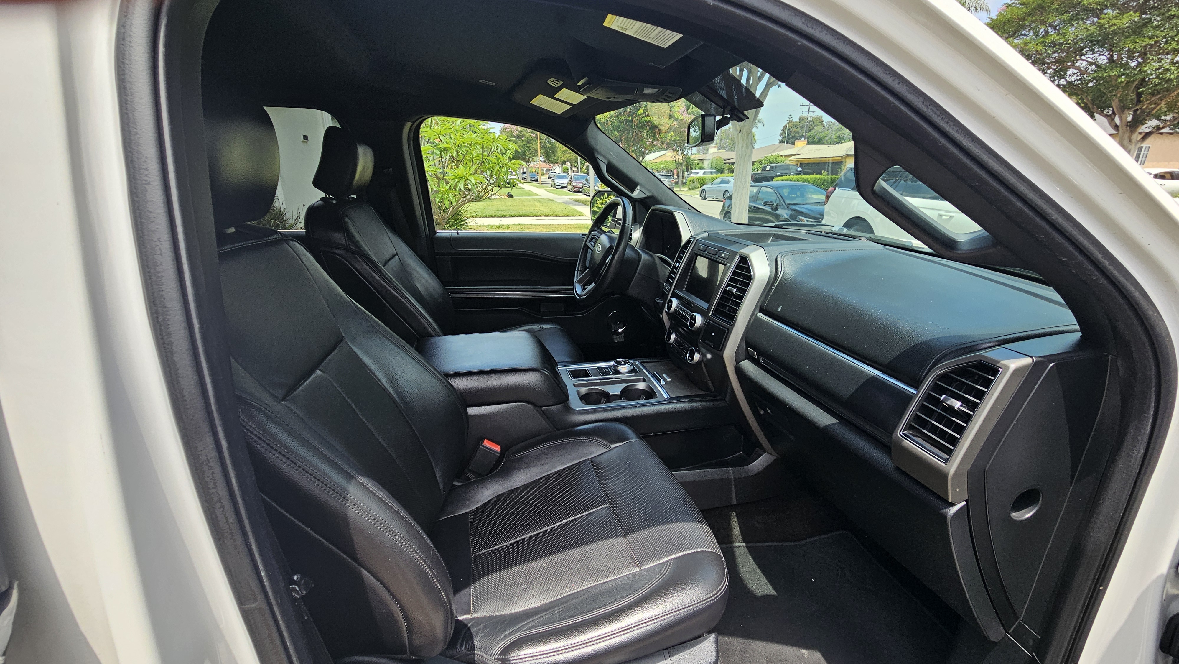 Used 2018 Ford Expedition Max XLT w/ Equipment Group 202A RWD image 20