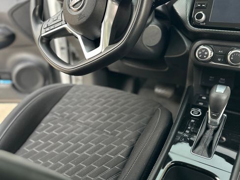 Used 2023 Nissan Kicks SV image 19