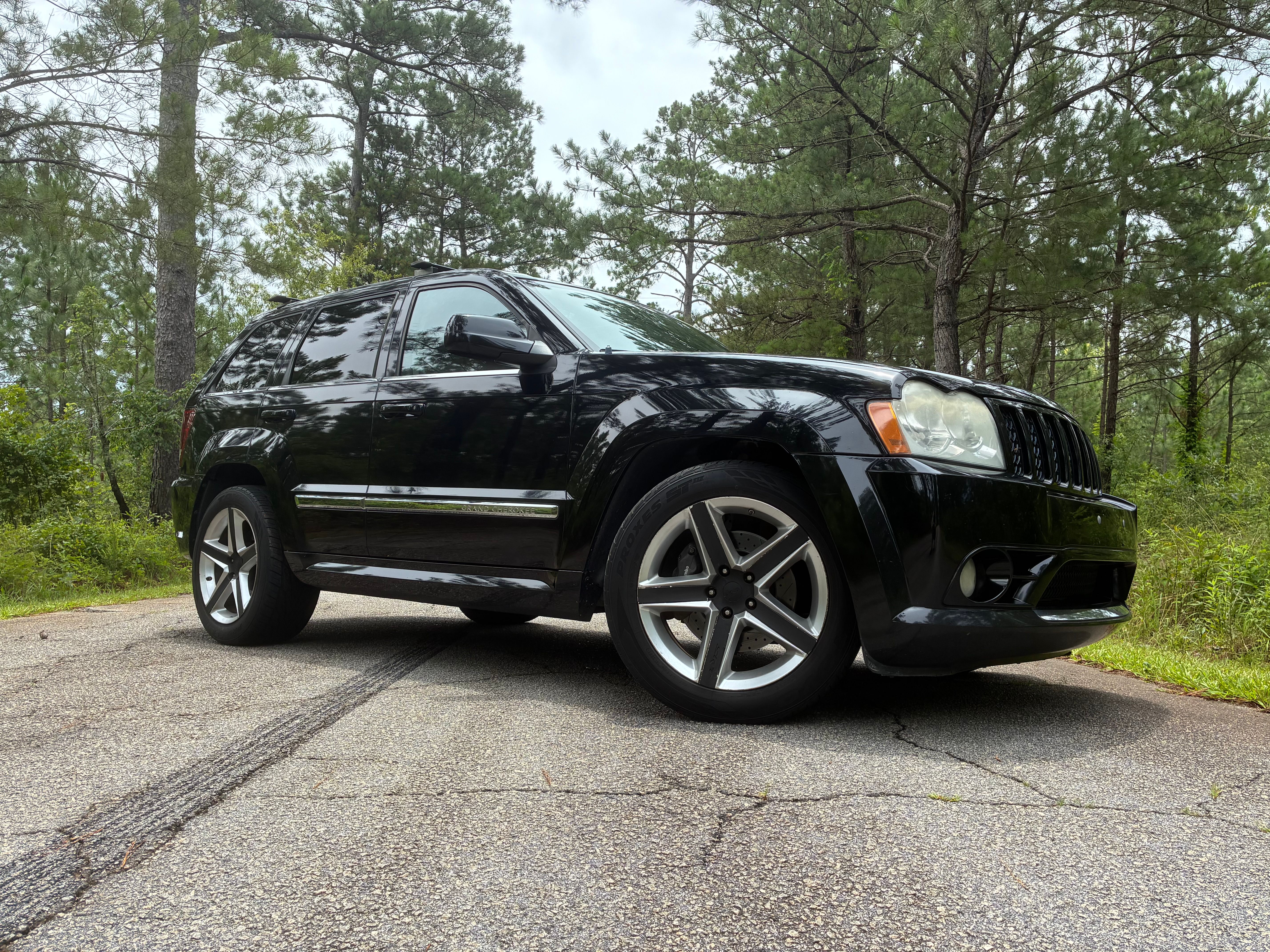 Used 2007 Jeep Grand Cherokee SRT8 w/ SRT Option Group I AWD/4WD image 1