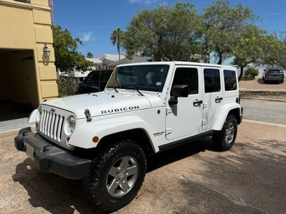 Used 2012 Jeep Wrangler Unlimited Rubicon w/ Connectivity Group
