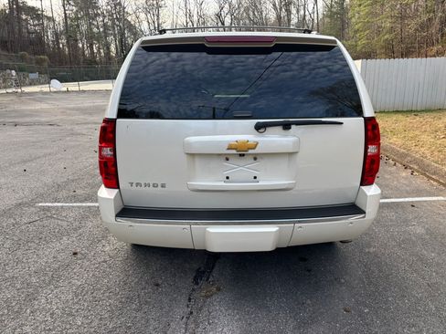 Used 2013 Chevrolet Tahoe LTZ image 9