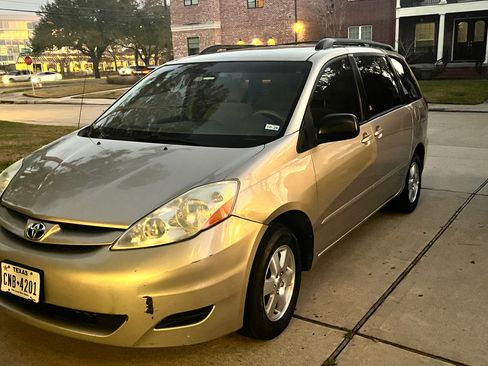 Used 2006 Toyota Sienna CE image 20