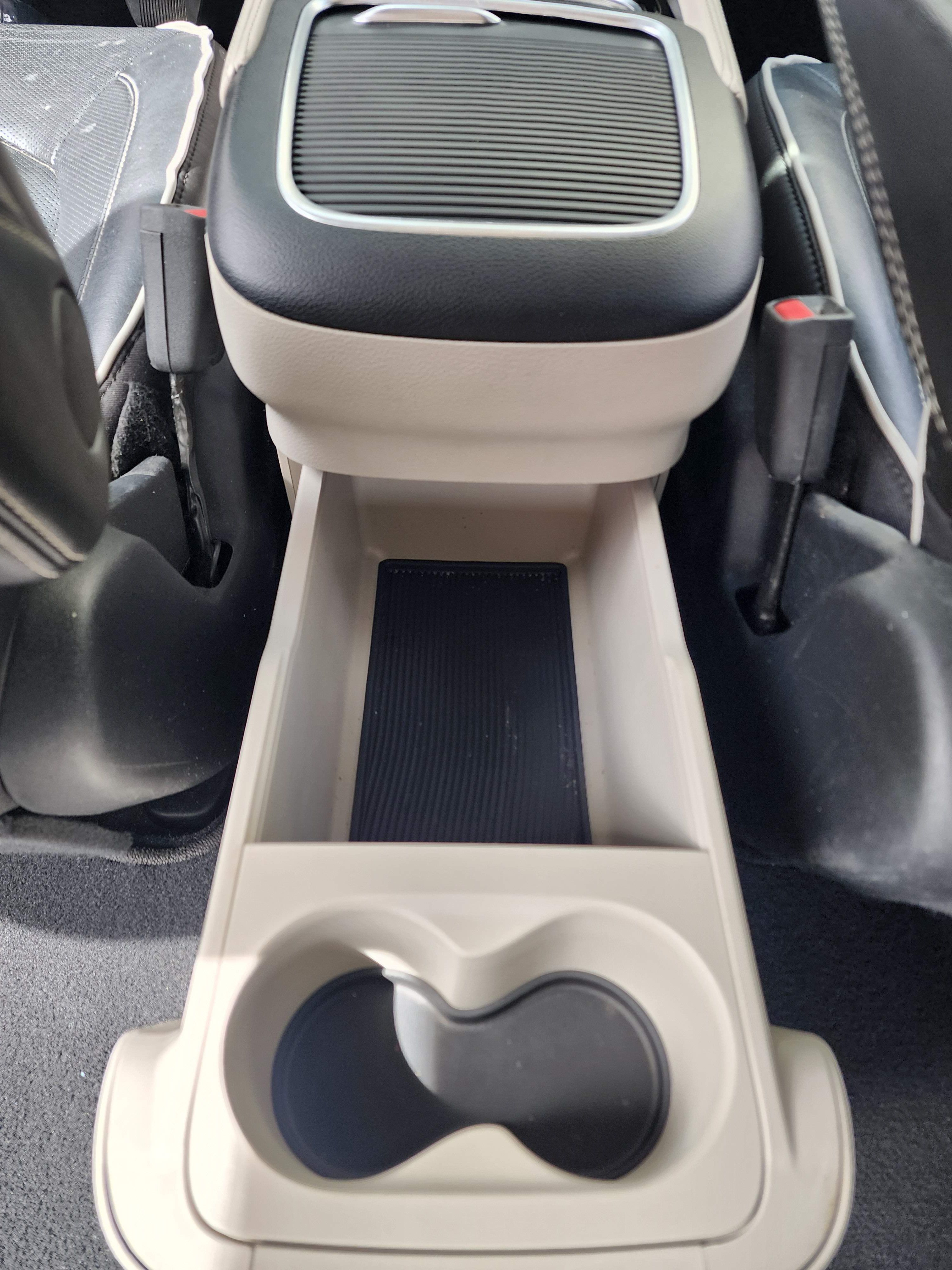 Used 2022 Chrysler Pacifica Limited FWD image 16