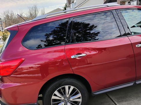 Used 2017 Nissan Pathfinder S image 5