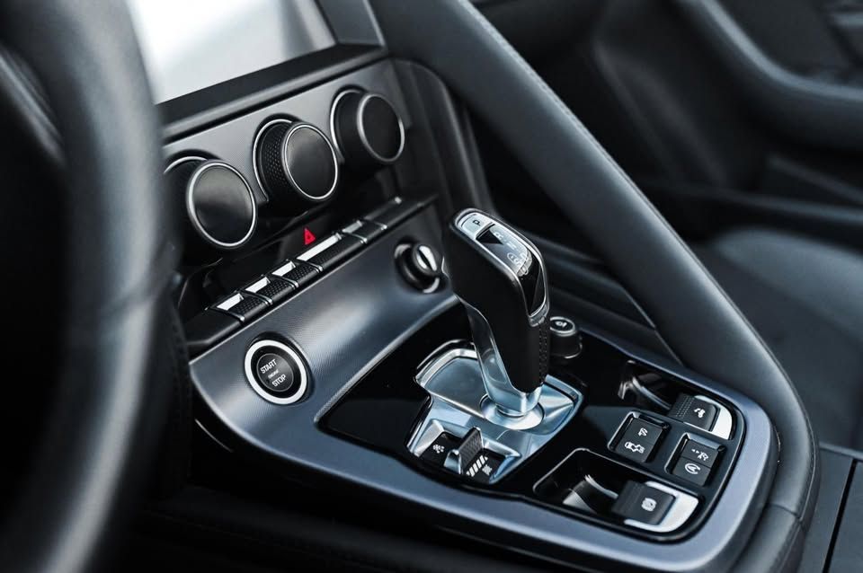 Used 2021 Jaguar F-TYPE R AWD/4WD image 6
