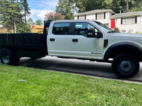 Used 2017 Ford F450 XL w/ Power Equipment Group RWD image 2
