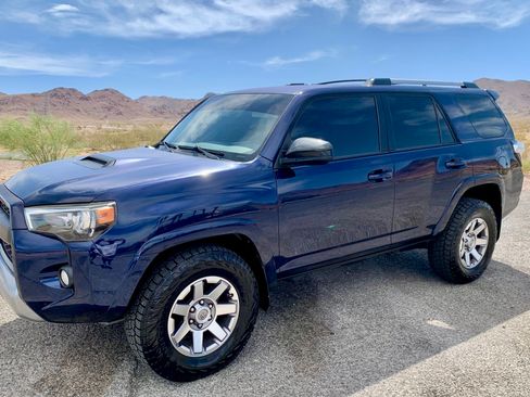 Used 2015 Toyota 4Runner Trail AWD/4WD image 4