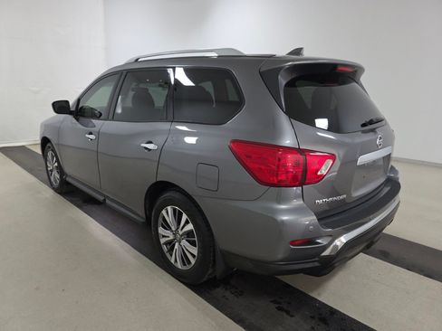 Used 2019 Nissan Pathfinder S FWD image 5