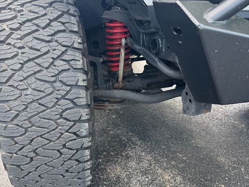 Used 2021 Jeep Wrangler Unlimited Rubicon AWD/4WD image 18