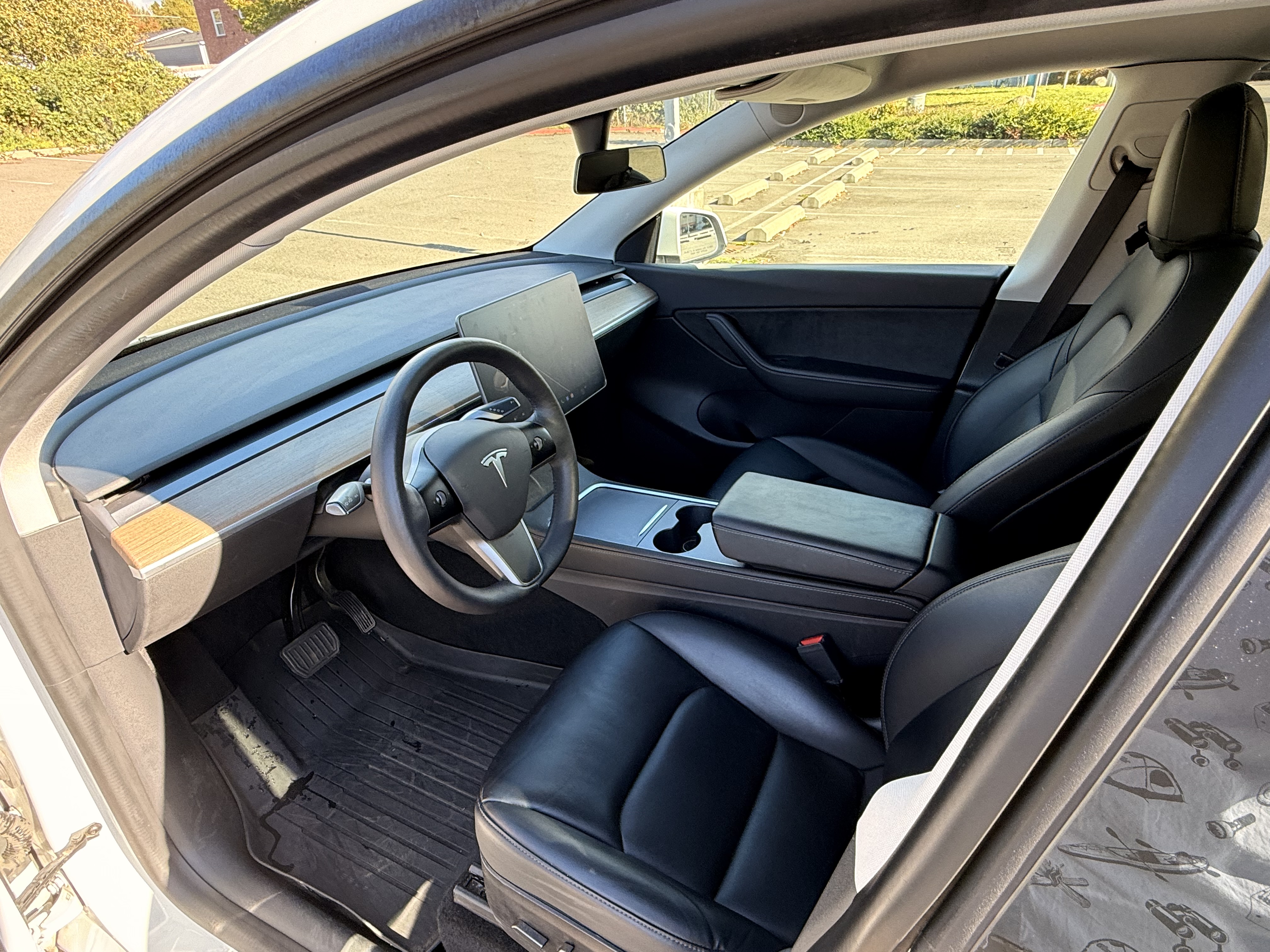 Used 2021 Tesla Model Y 2WD image 13