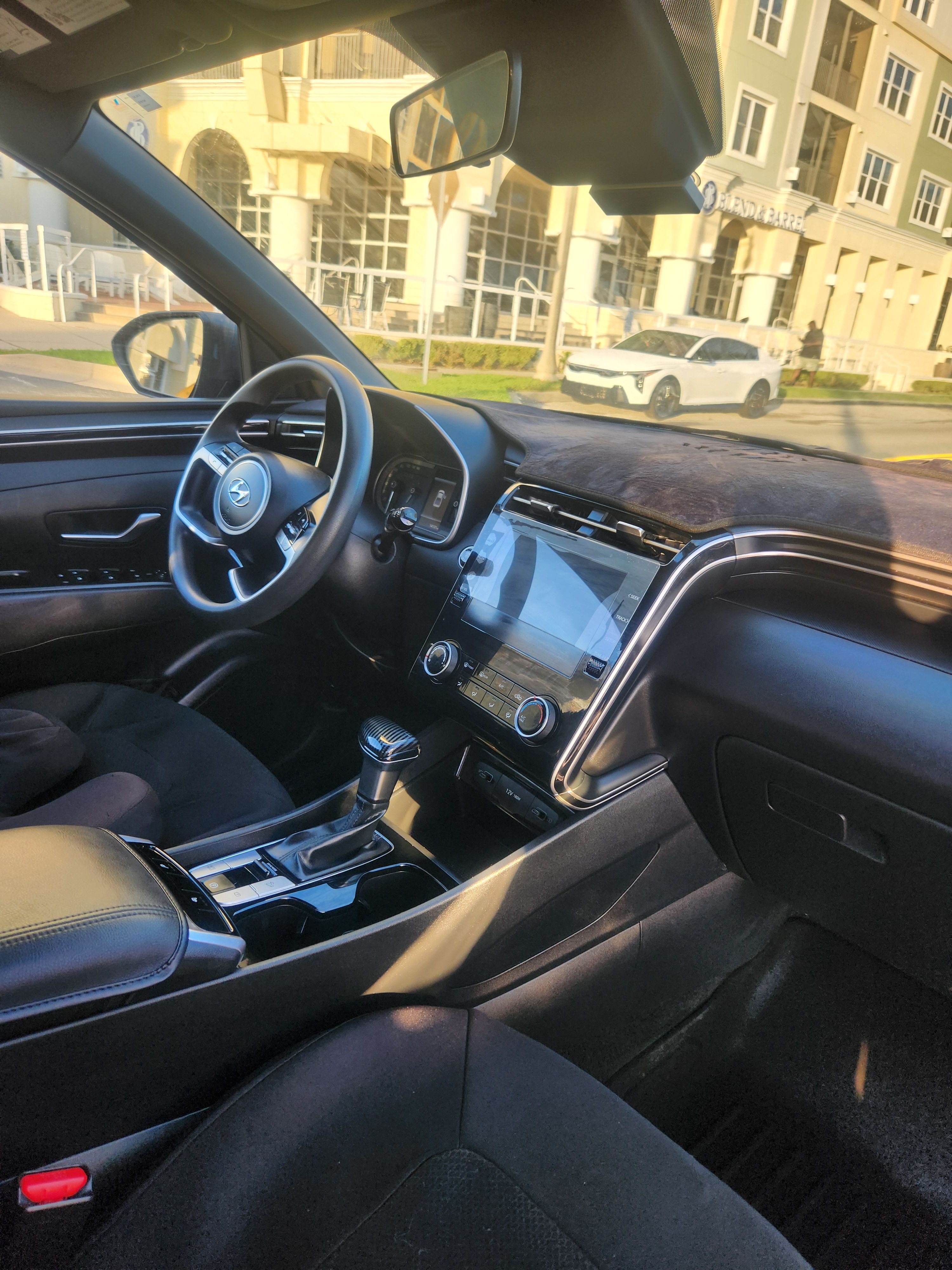 Used 2023 Hyundai Santa Cruz SEL FWD image 9