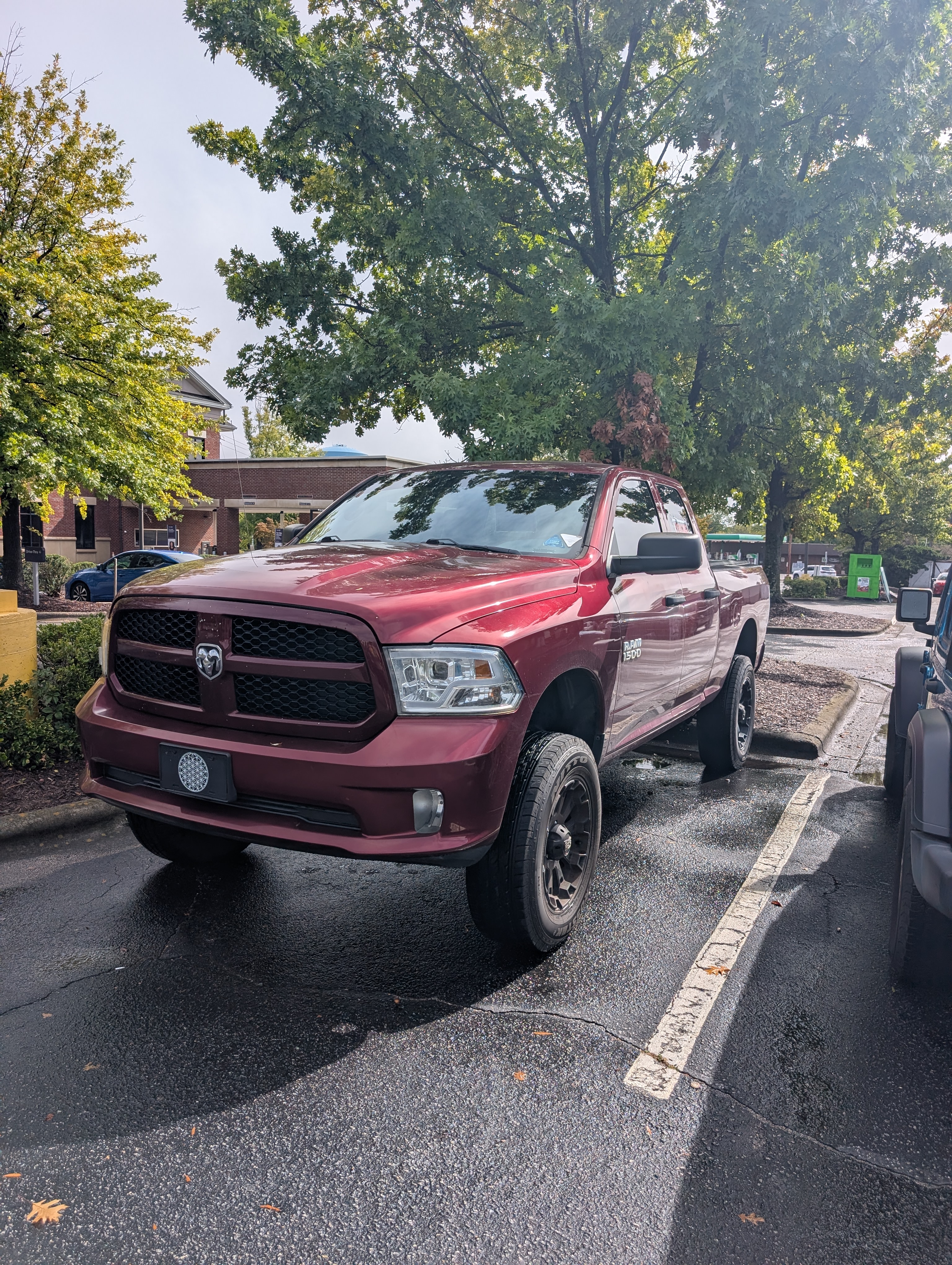 Used 2018 RAM 1500 Express w/ Express Value Package AWD/4WD image 6